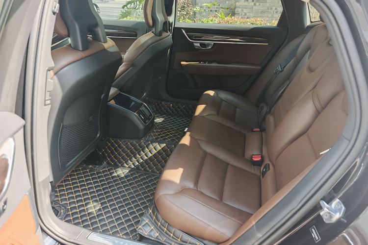 Used Volvo S90 2018 T5 Zhiyuan Edition
