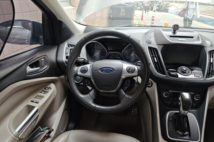 Used Ford Kuga 2013 2.0L GTDi Four-Wheel Drive Premium Model Steering Wheel