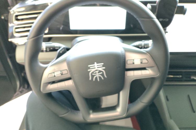 Used BYD Qin L 2025 DM-i Smart Drive 80KM Leading Model Steering Wheel