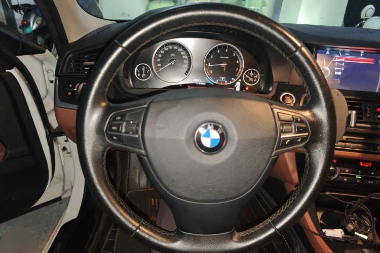 Used BMW 5 Series 2017 520Li Elegant Edition
