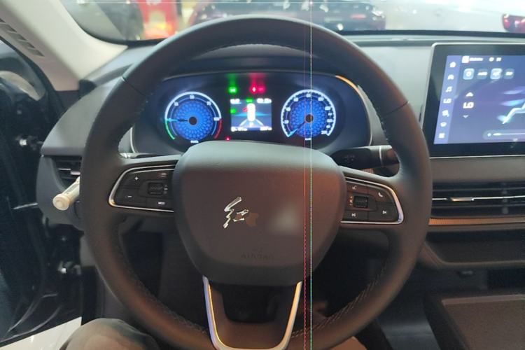 Used Hongqi E-QM5 2025 610 km PLUS