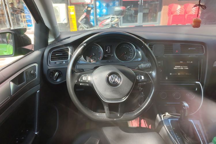 Used Volkswagen Golf 2019 280TSI DSG Comfort Version China VI Standard Steering Wheel