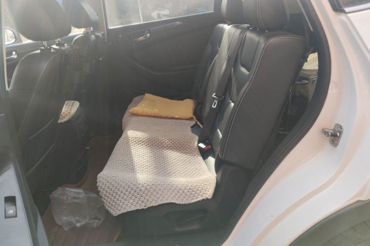 Used Dongfeng Fengon 580 2021 ☆ Star Edition 1.8L Manual Elite Version Left Rear Seat