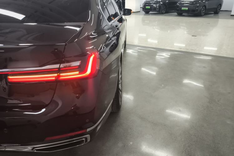 Used BMW 7 Series 2021 740Li Leading Edition Luxury Package
