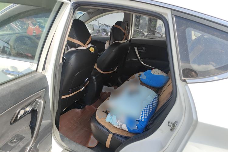 Used Bestune X80 2015 2.0L automatic comfort version