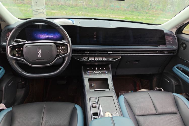 Used Lincoln Corsair 2024 1.5T Two-Wheel Drive Luxury Hybrid Version Center Console