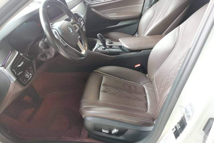 Used BMW 5 Series 2019 Facelifted 530Li Leading Edition Luxury Package
