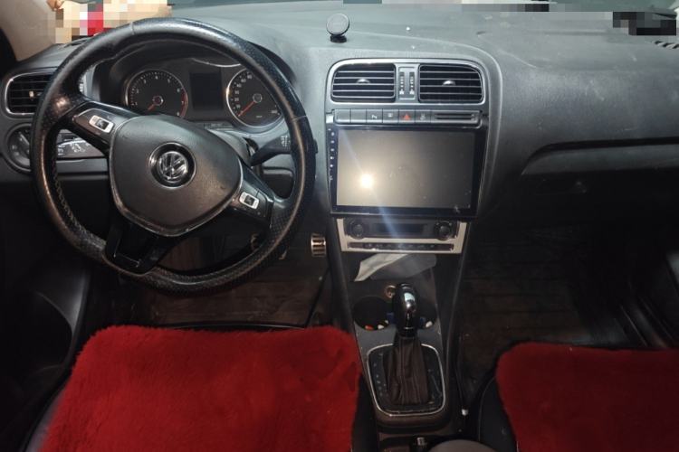 Used Volkswagen Polo 2014 1.6L Cross Polo Automatic
