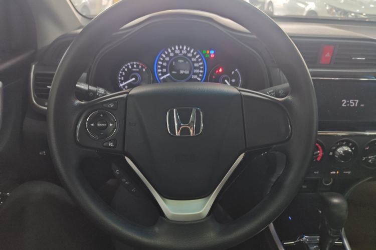 Used Honda Crider 2016 1.8L CVT Luxury Edition
