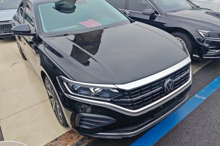 Used Volkswagen Passat 2024 380TSI Dragon Edition