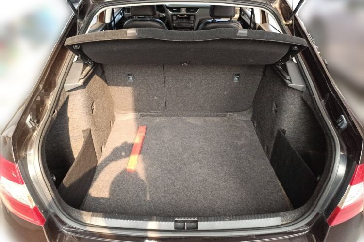 Used Skoda Octavia 2017 1.6L Automatic Chuanxing Edition Trunk