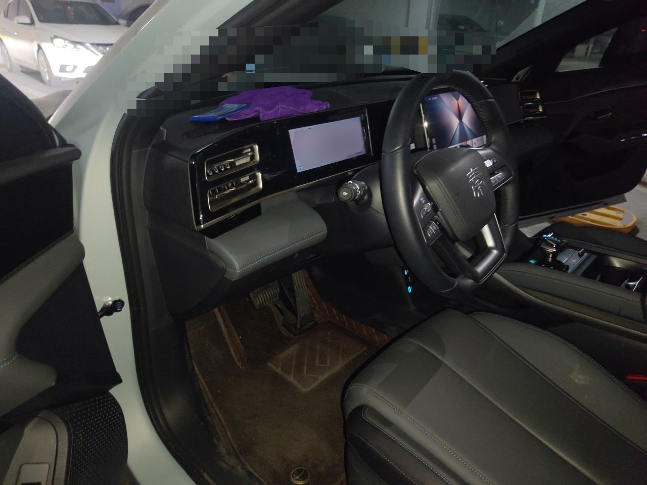 BYD Qin L 2025 DM-i Smart Drive 80KM Leading Model — снимка 16