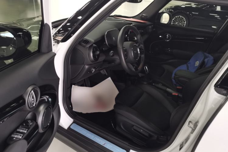 Used MINI 2023 Facelift 2.0T COOPER S Artist Five-Door Edition
