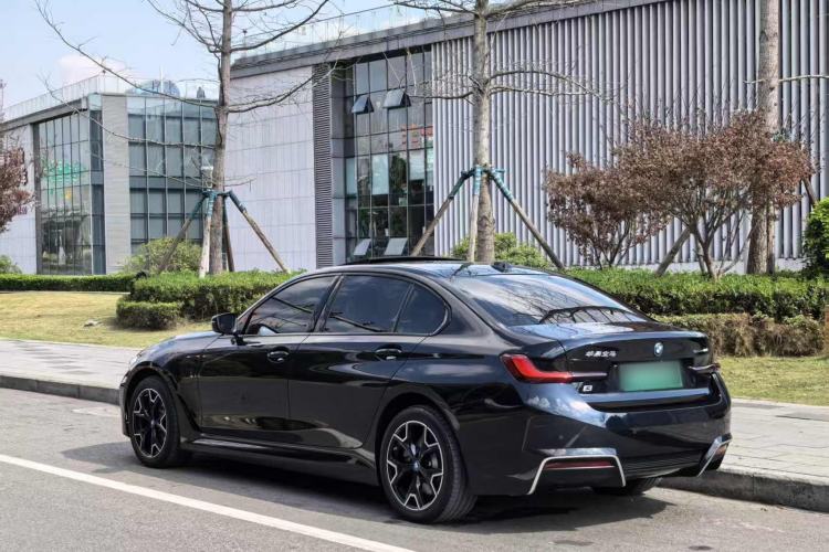 Used BMW i3 2024 eDrive 40 L Midnight Edition
