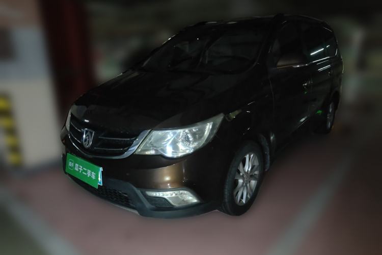 Used Baojun 730 2014 1.5L manual Comfort version 7 seats