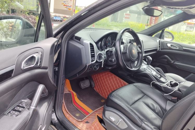 Used Porsche Cayenne 2013 3.6L automatic transmission U.S. specification Driver Seat