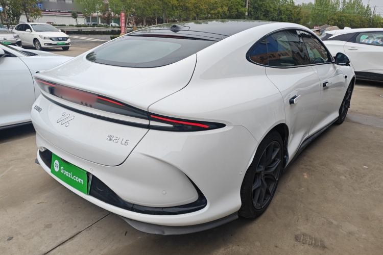 Used IM L6 2024 Max Standard Edition Rear Right 45 Deg