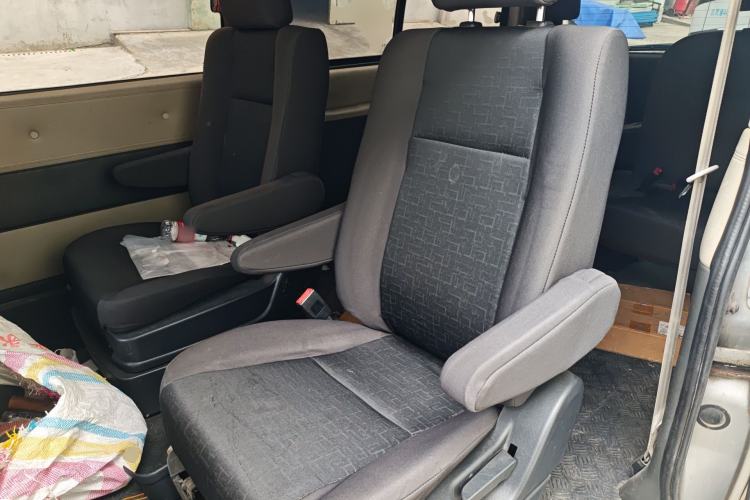 Used Jinbei Grace 2016 2.0L Express Utility Model Left Rear Seat