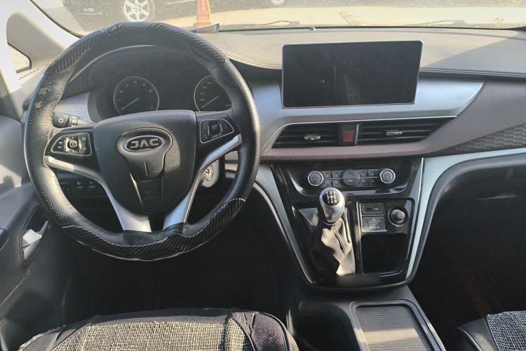 Used JAC Refine M3 2023 PLUS 1.5T 5/7-seat Classic Edition