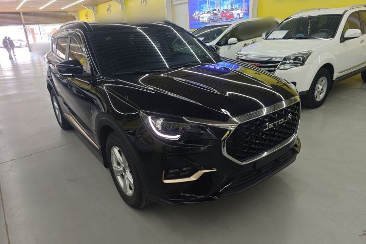 Used JETOUR X70 2025 1.5T Manual Overdrive Version 5 Seats
