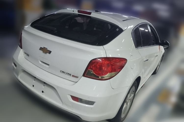 Used Chevrolet Cruze 2013 Hatchback 1.6T Automatic Flagship Model Rear Right 45 Deg