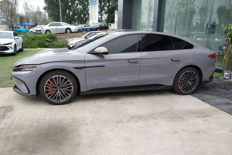 Used BYD Han 2025 EV with 701 km of Laser Radar-Enabled Intelligent Driving