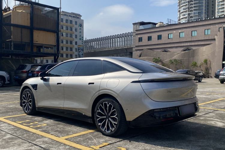 Used Zeekr 007 2024 Four-Wheel Drive Version 75 kWh
