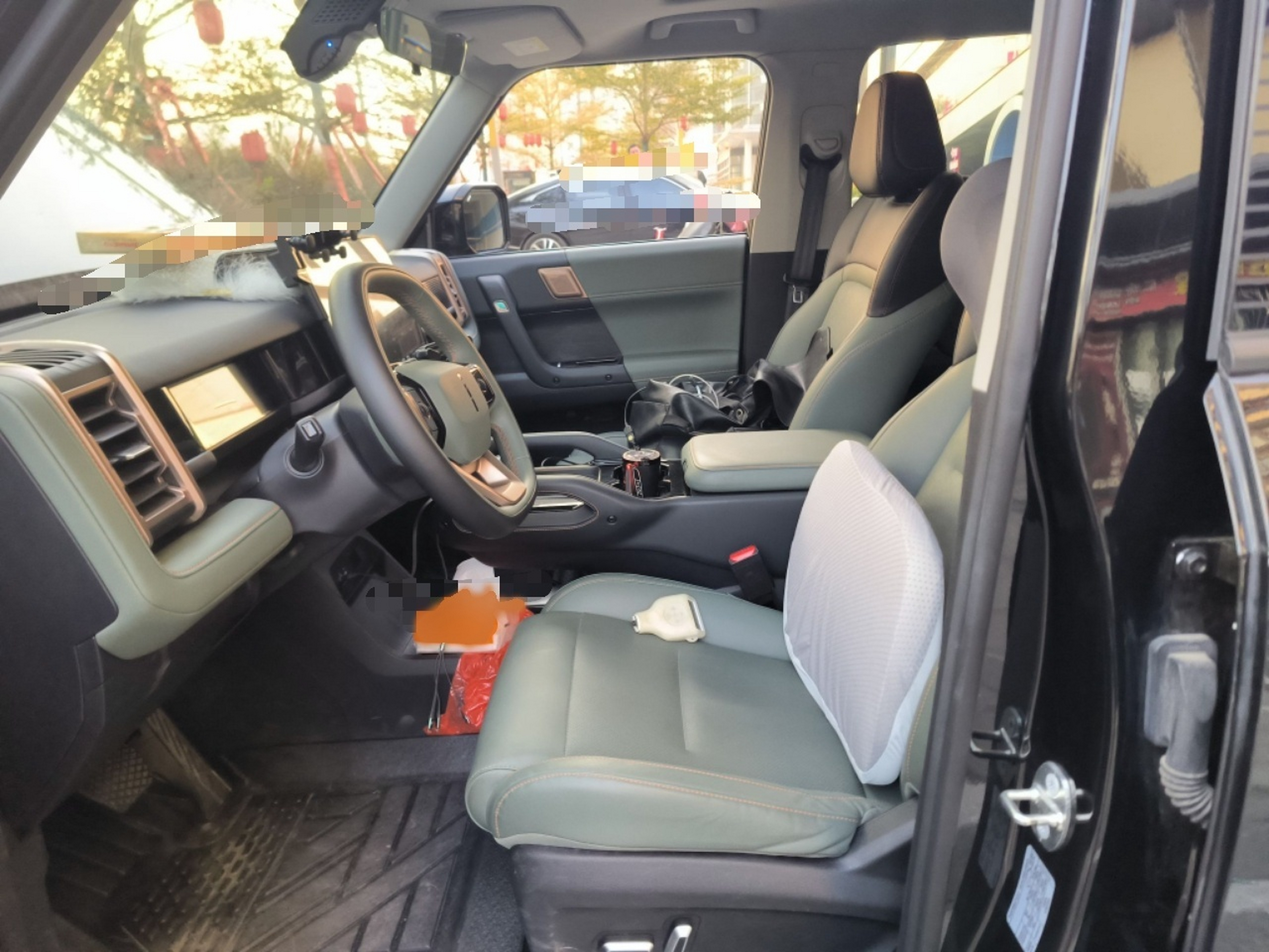 Переднее сиденье в автомобиле