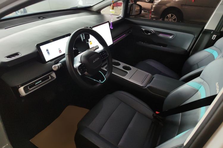 Used AION Y 2022 Plus 70 Tech Edition