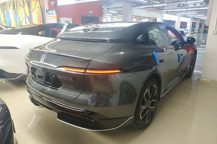 Used Avatr 06 2025 Max All-Electric Version