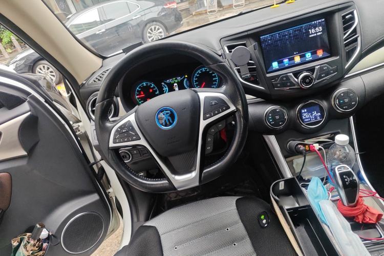 Used BYD Song New Energy 2017 Song DM 1.5TID All-Wheel Drive Luxury Model Steering Wheel
