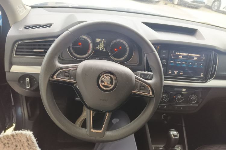 Used Skoda Kamiq 2018 1.5L Automatic Comfort Edition China VI Standard Steering Wheel