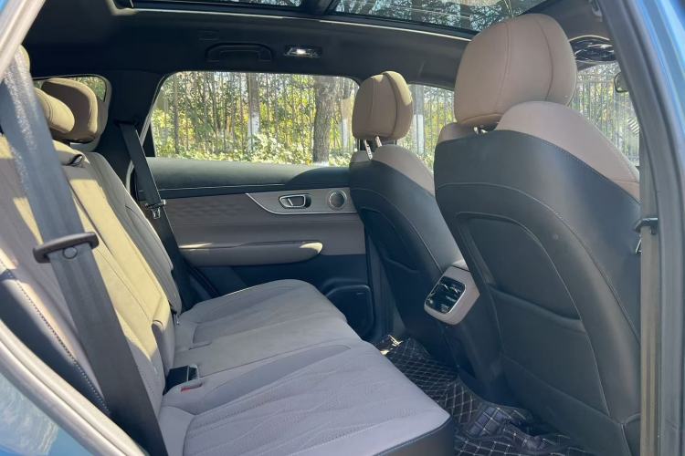 Used Chery Tiggo 8 PLUS C-DM 2025 1.5T 116 km Prestige Version 5 Seats
