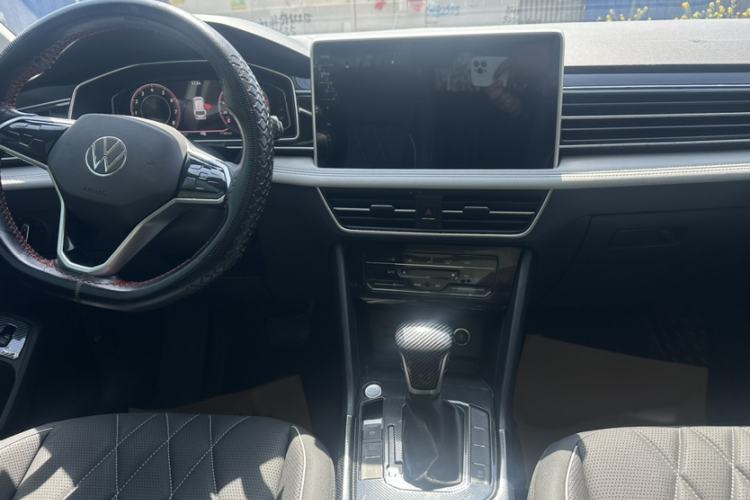 Used Volkswagen Tiguan L 2023 330TSI Automatic Two-Wheel Drive Smart Edition Interior 2