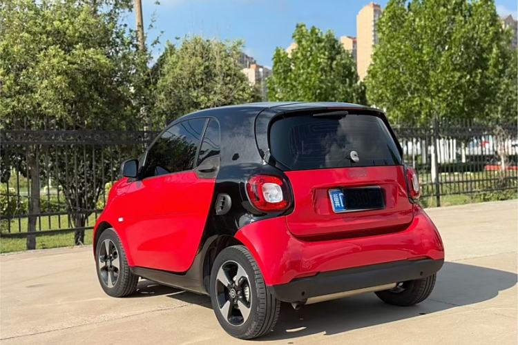 Used smart fortwo 2018 1.0L 52kW Hardtop Passion Edition China V Standard
