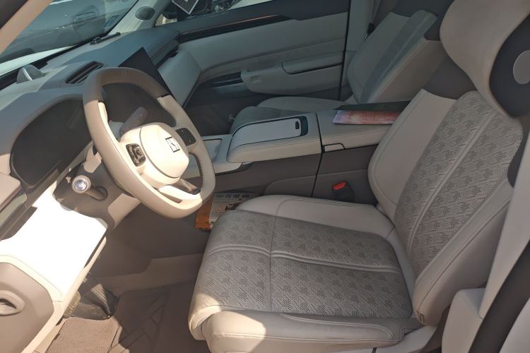 Used Zeekr 7X 2025 100kWh Long-Range All-Wheel Drive Intelligent Driving Version Left Front Seat