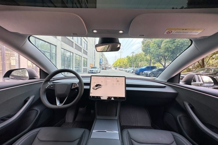 Used Tesla Model 3 2023 Rear-Wheel-Drive Version Interior 4