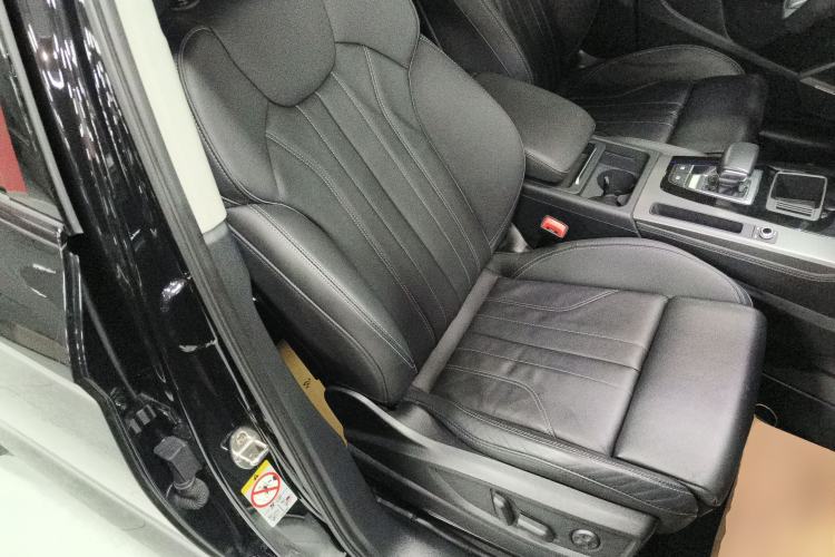 Used Audi Q5L 2022 45T Luxury Dynamic Model
