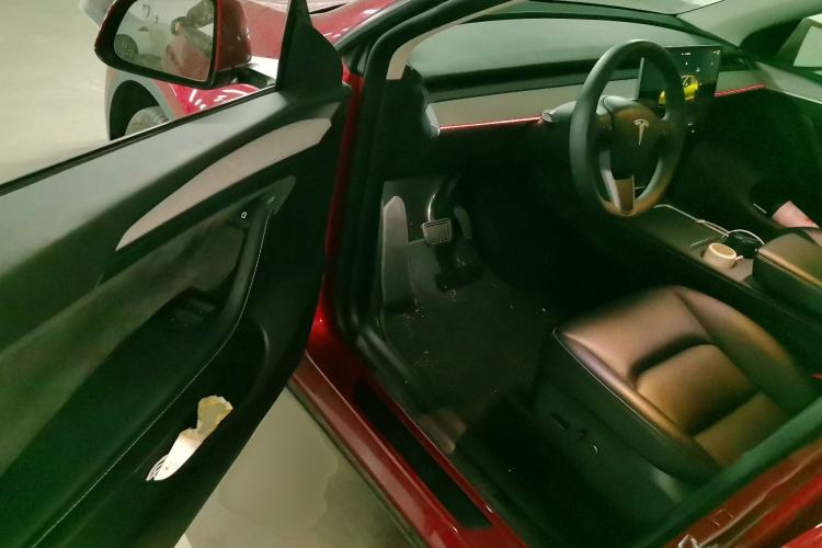 Used Tesla Model Y 2024 Rear-Wheel-Drive Version
