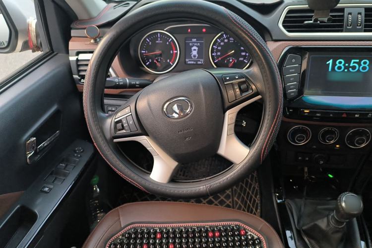 Used Great Wall Wingle 6 2017 2.0T Diesel 4x4 Elite Version 4D20D Steering Wheel