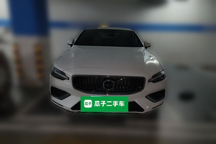 Used Volvo S60 2026 Model B4 Zhiyi Luxury Edition