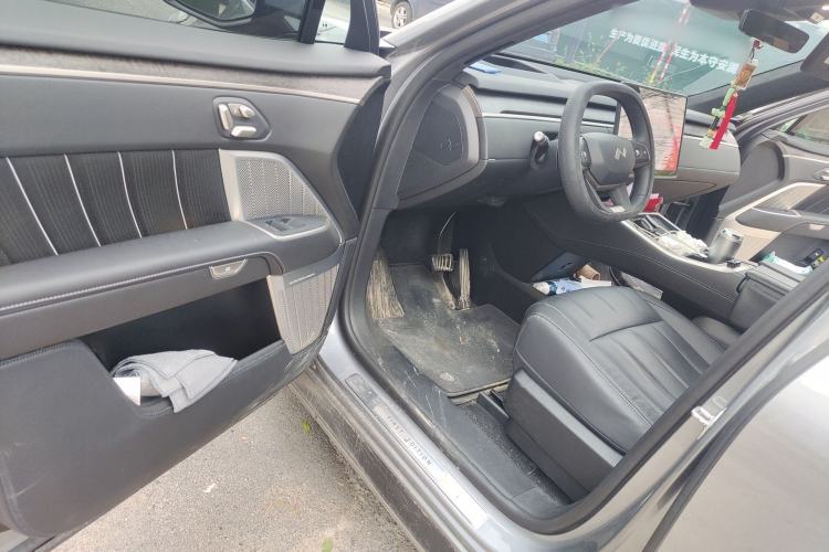 Used ONVO Luxeed L90 2025 Model—Max Six-Seater Version Driver Seat