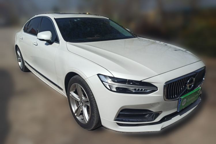 Used Volvo S90 2019 T5 Zhiyi Edition Front Right 45 Deg