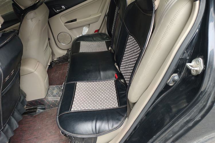 Used Bestune B50 2013 1.6L manual Comfort trim level Left Rear Seat