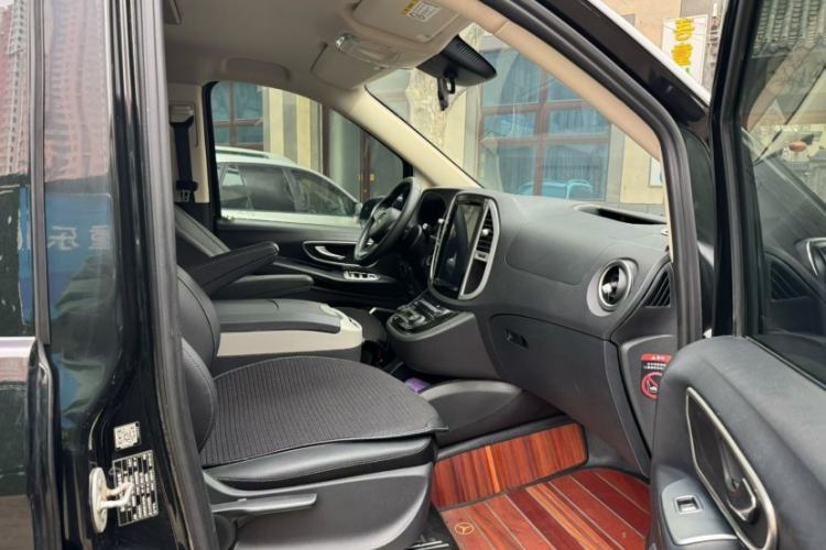 Used Mercedes-Benz Vito 2016 2.0T Elite Edition
