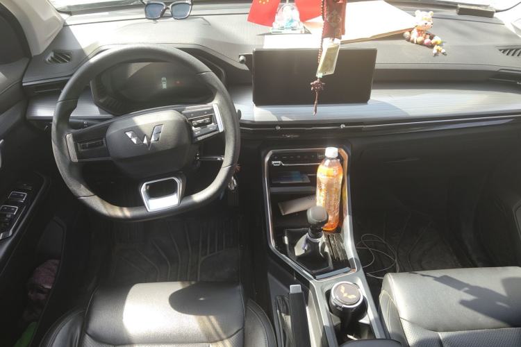 Used Wuling Asta 2021 1.5T Manual Starlight Edition Center Console