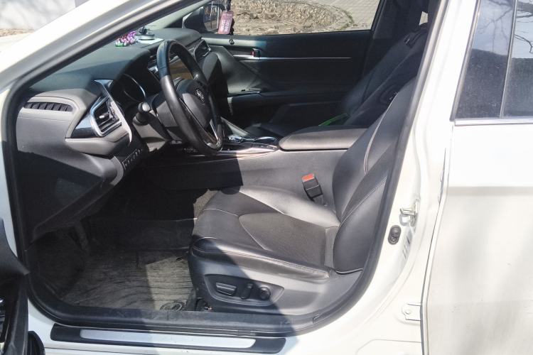 Used Toyota Camry 2019 2.0G Luxury Edition China VI Standard