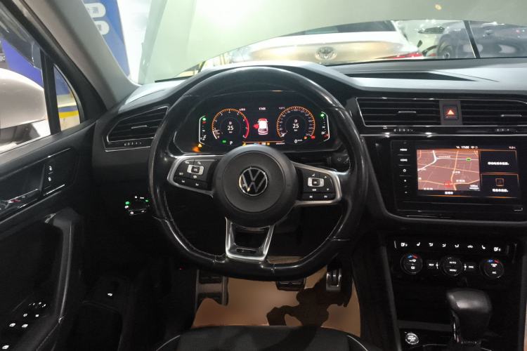 Used Volkswagen Tiguan L 2021 330TSI Automatic Two-Wheel Drive R-Line Flagship Edition