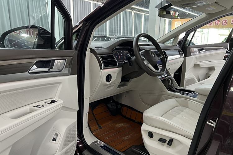 Used Volkswagen Viloran 2020 330TSI Luxury Edition