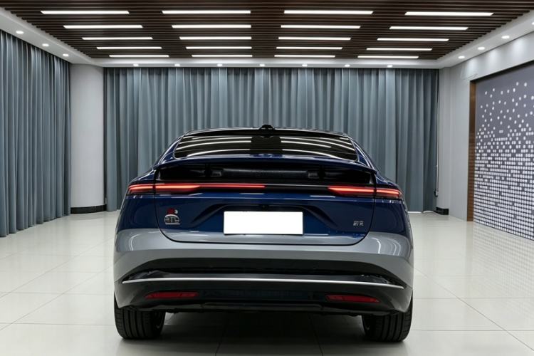 Used Nio ET9 2025 100kWh Signature Edition Exterior 5